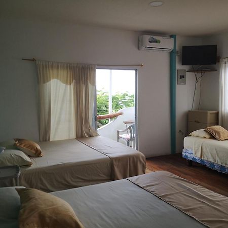 Hostal Cabanas Don Jorge Puerto Baquerizo Moreno Exteriör bild
