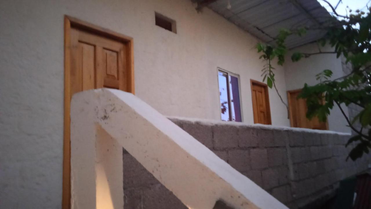 Hostal Cabanas Don Jorge Puerto Baquerizo Moreno Exteriör bild