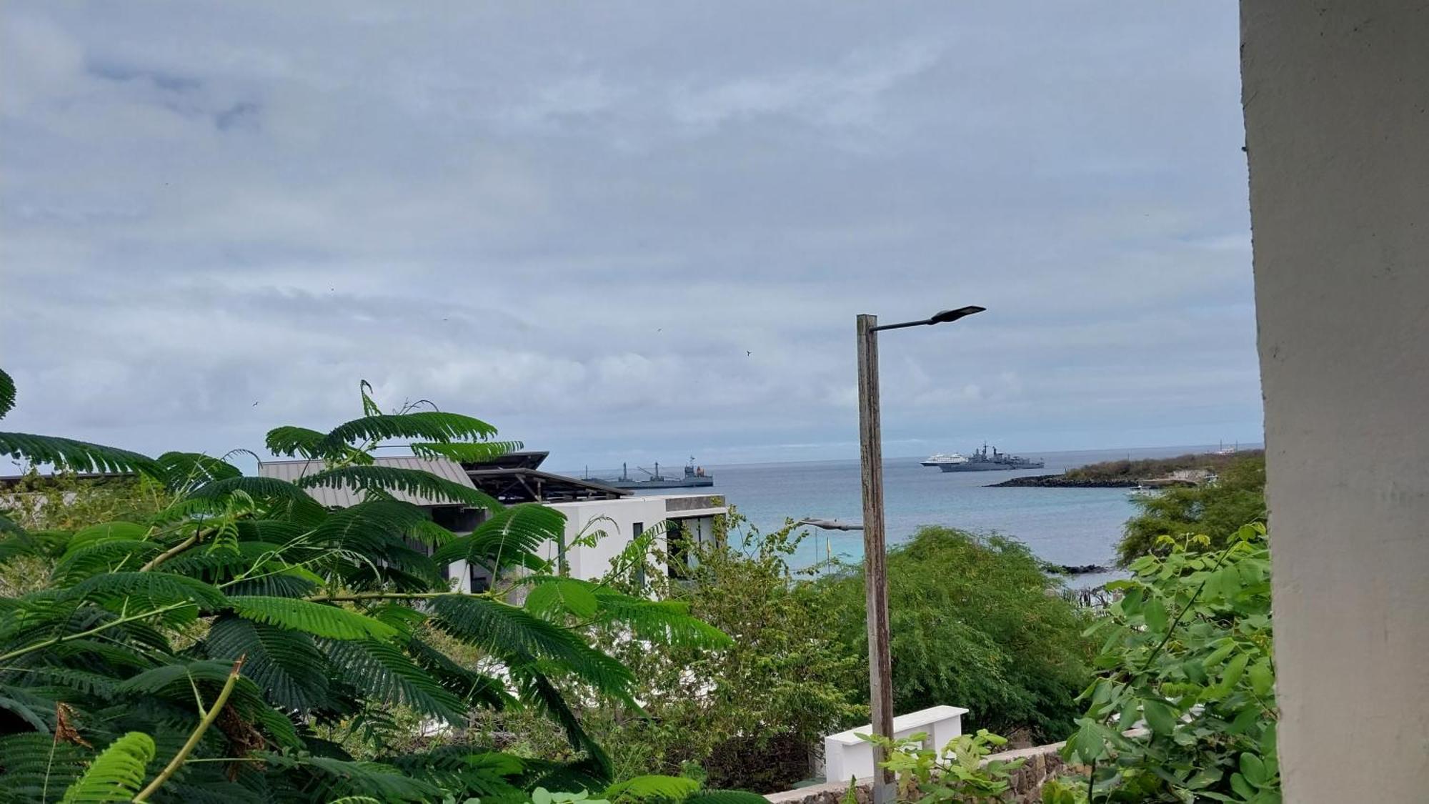Hostal Cabanas Don Jorge Puerto Baquerizo Moreno Exteriör bild