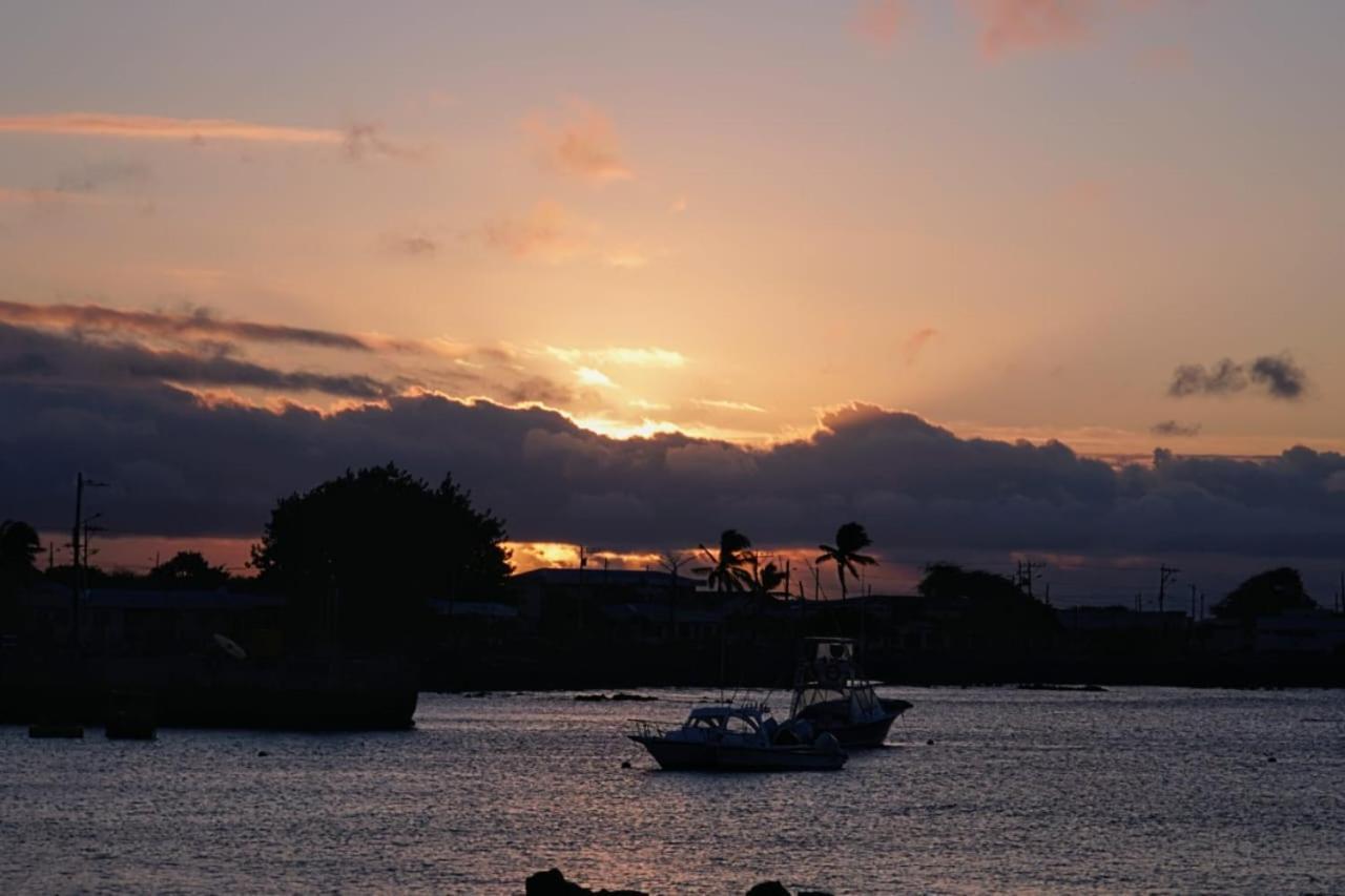Hostal Cabanas Don Jorge Puerto Baquerizo Moreno Exteriör bild