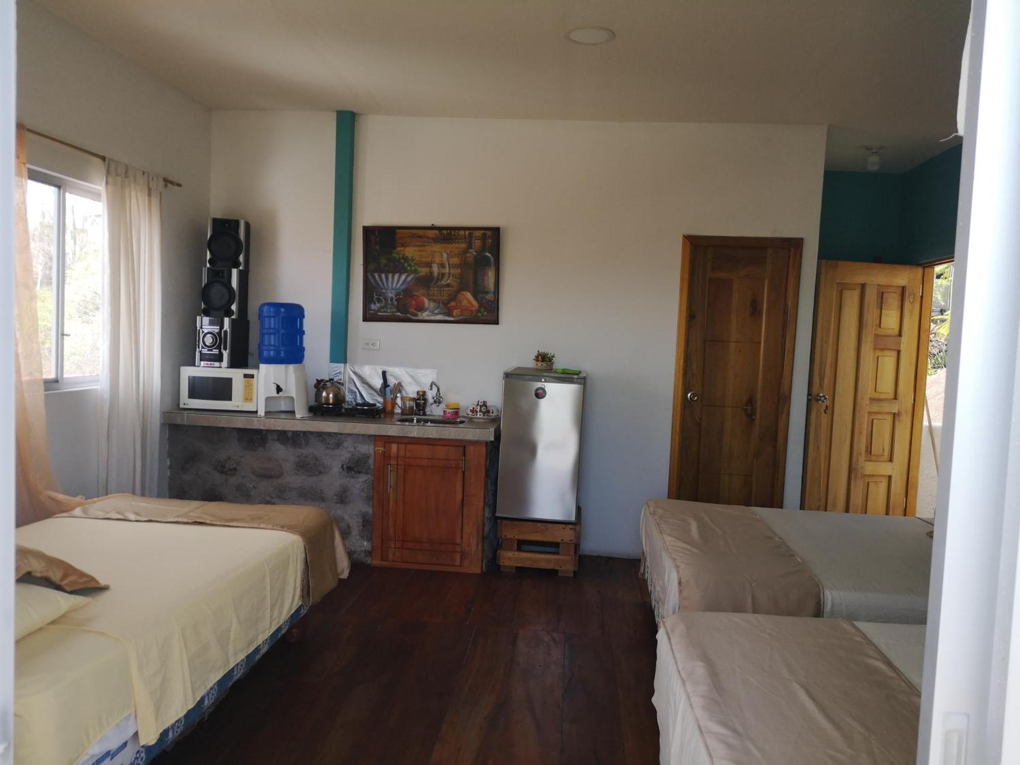 Hostal Cabanas Don Jorge Puerto Baquerizo Moreno Exteriör bild
