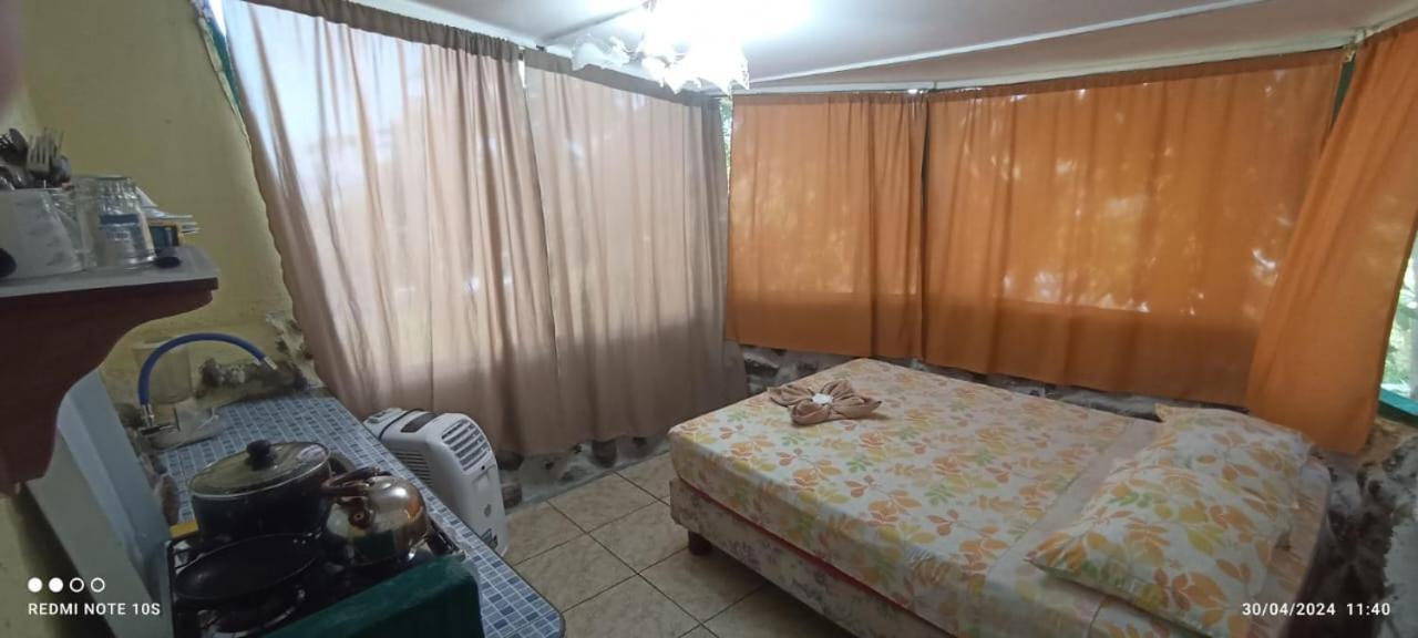 Hostal Cabanas Don Jorge Puerto Baquerizo Moreno Exteriör bild