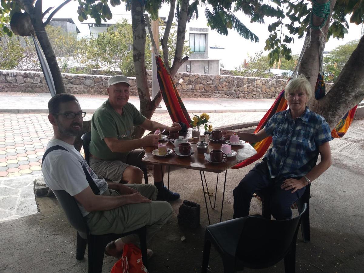 Hostal Cabanas Don Jorge Puerto Baquerizo Moreno Exteriör bild